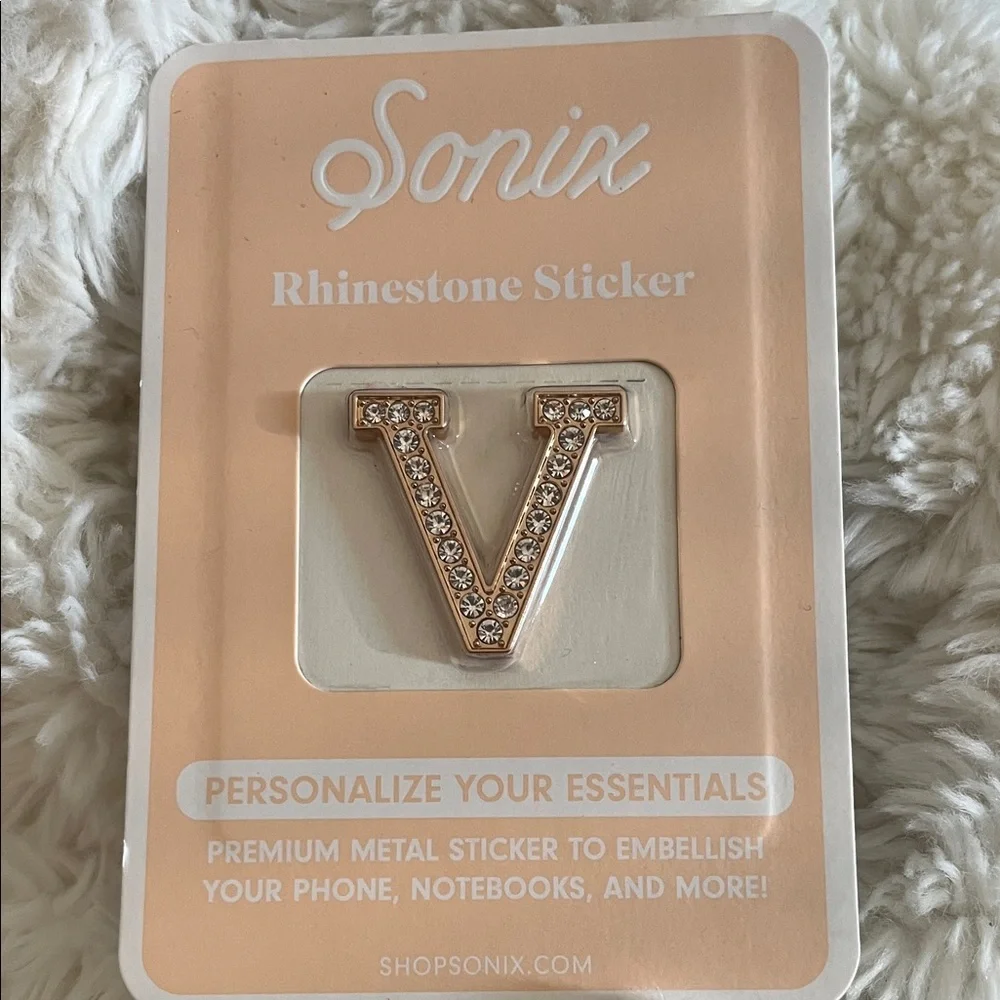 Sonix Gold Rhinestone V Sticker - Picture 1 of 1